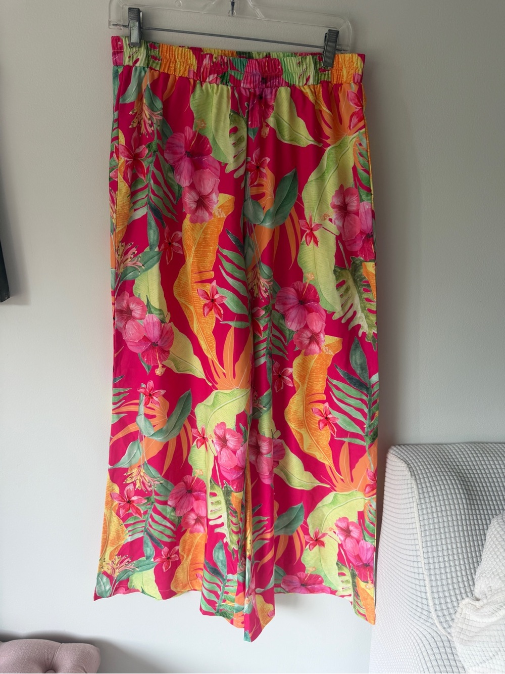 SHEIN Bright Pink Tropical Print Wide-Leg Pants